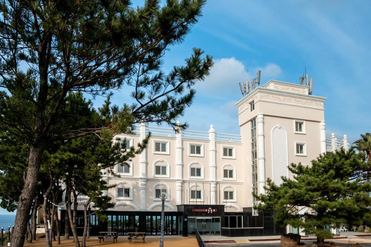 Cocoon Hotel Jeju Exterior foto